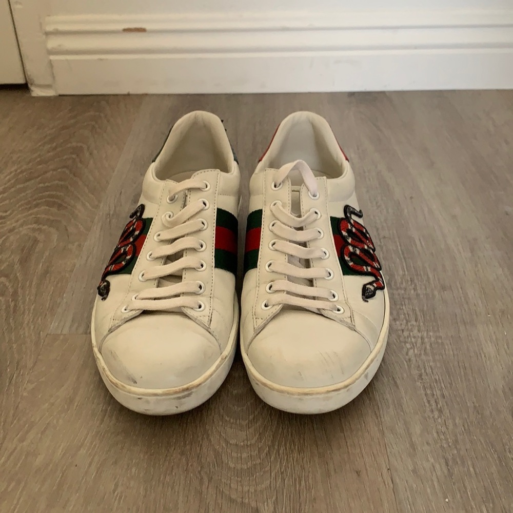 Gucci Men’s Ace embroidered sneakers